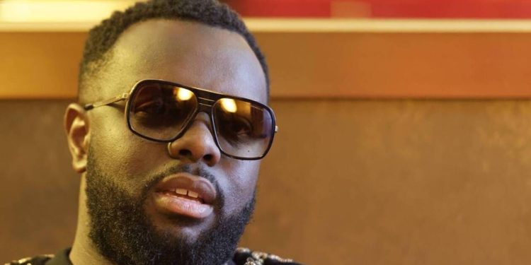 Les faits accablants reprochés à Maître Gims : Sa garde à vue a été prolongée !